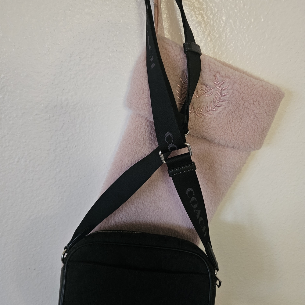 Coach Signature Black Crossbody Bag - Picture 2 of 4